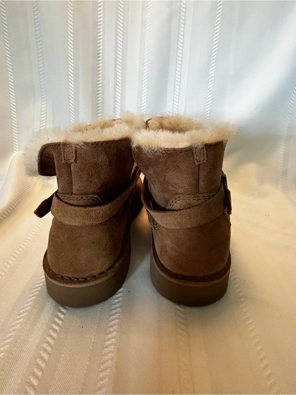 UGG Elisa Ankle Boots Chestnut Brown Suede Shesrling Womens 7.5 Buckle Strap